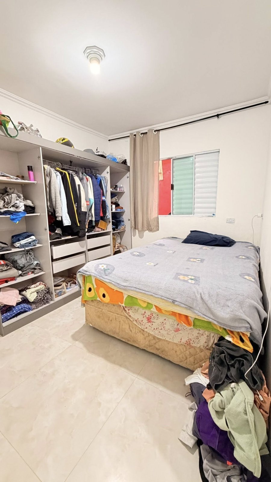 Vende-se imóvel 4 cômodos com garagem (térrea)